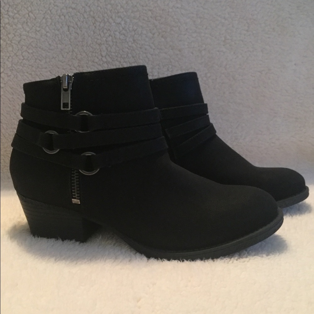 Nicole Booties size 7.5